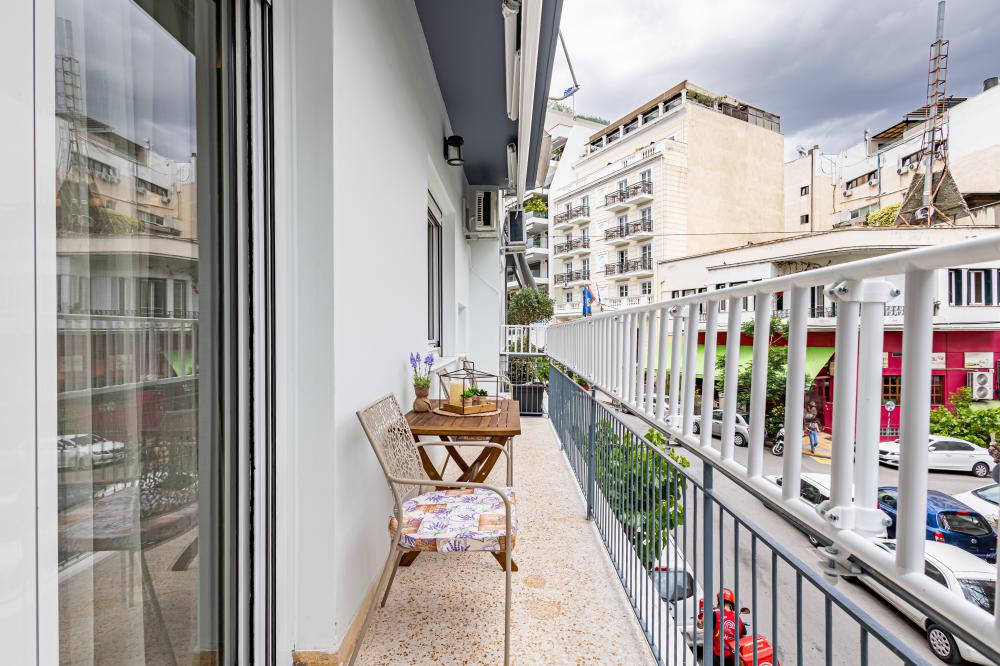 Balcony at Periklis Luxury Apartment-Faliroy 6_Koukaki